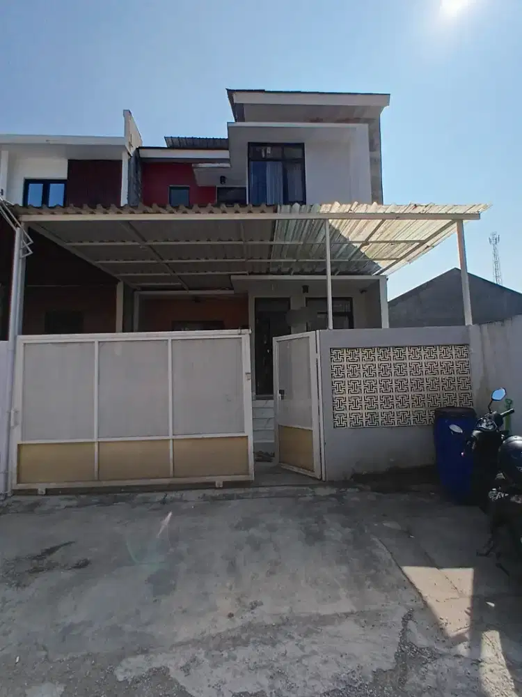 JUAL CEPAT RUMAH 2 LANTAI DEKAT ALUN-ALUN CIMAHI HARGA 500 JTAAN