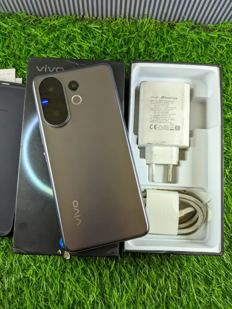 Vivo V60 5G ram 8/256GB lengkap normal