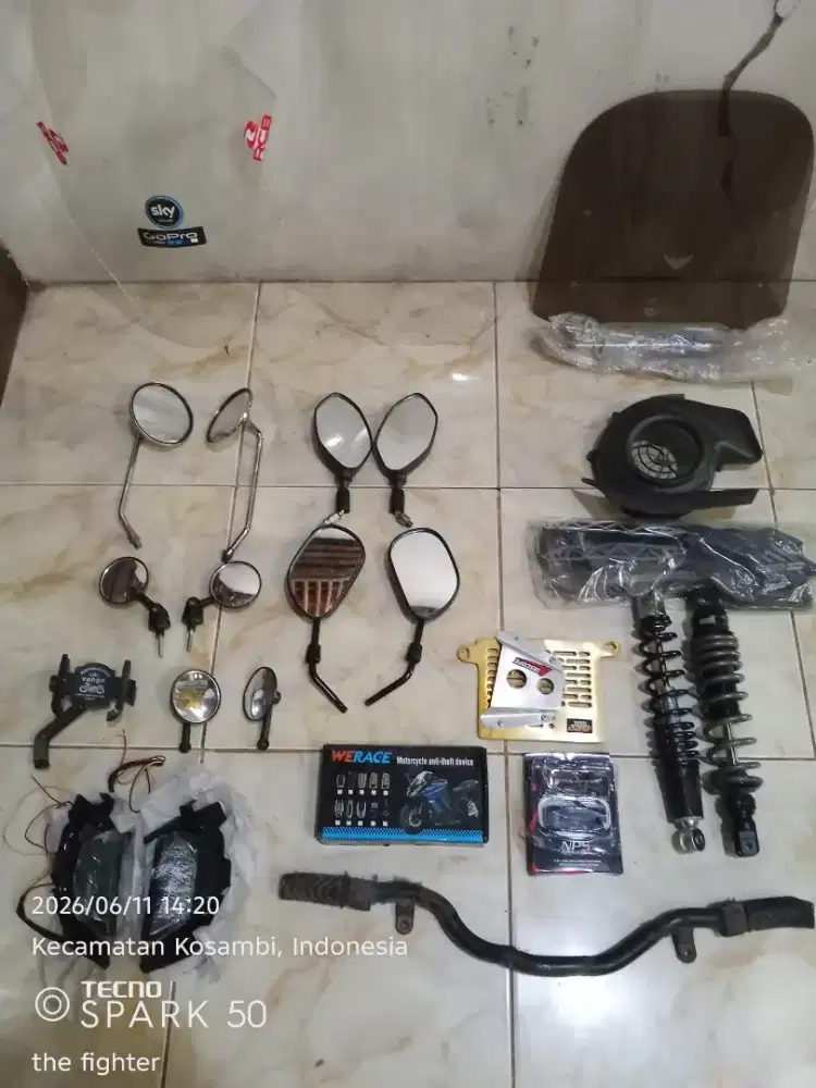 Barang aksesoris variasi motor