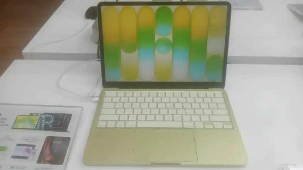 MacBook Neo 13 inci