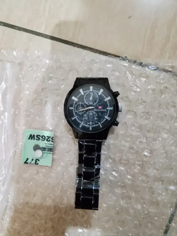 Jam tangan Swiss army
