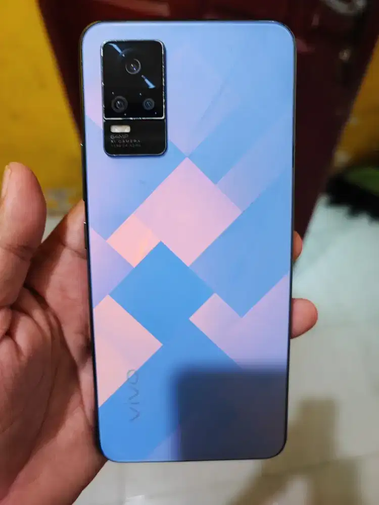 Vivo v21 ram 8/128
