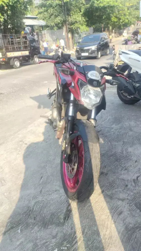 Jual saja Yamaha Vixion 2016 pajak mati setahun surat surat lengkap ya