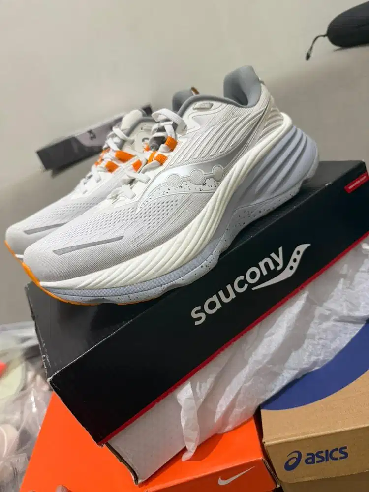 saucony hurricane 24