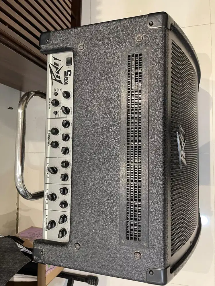 Amplifier Peavey kb 5