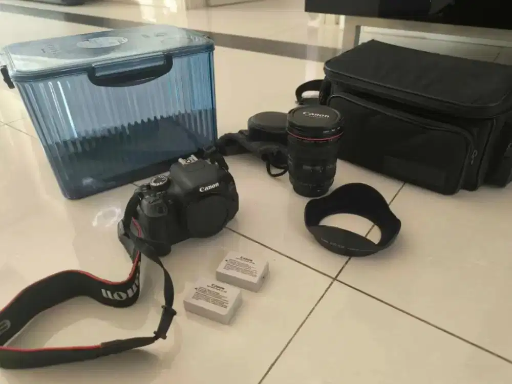 Canon EOS 600D plus Ultrasonic 16-40mm lens