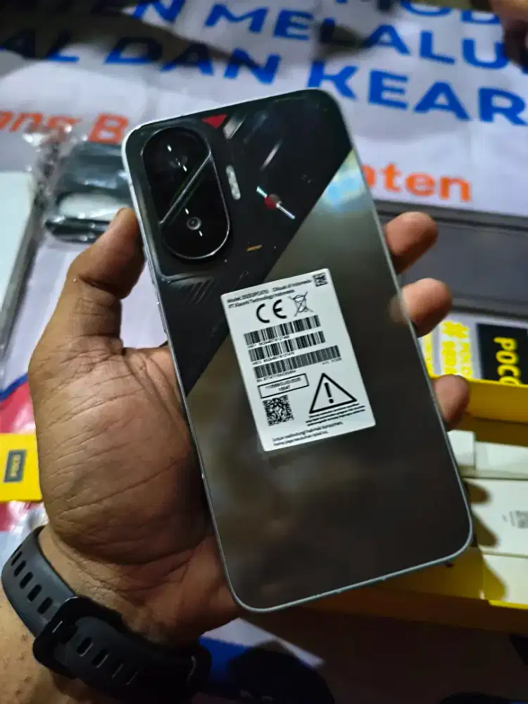 Poco F7 12/512 GB fullset original mulus like new