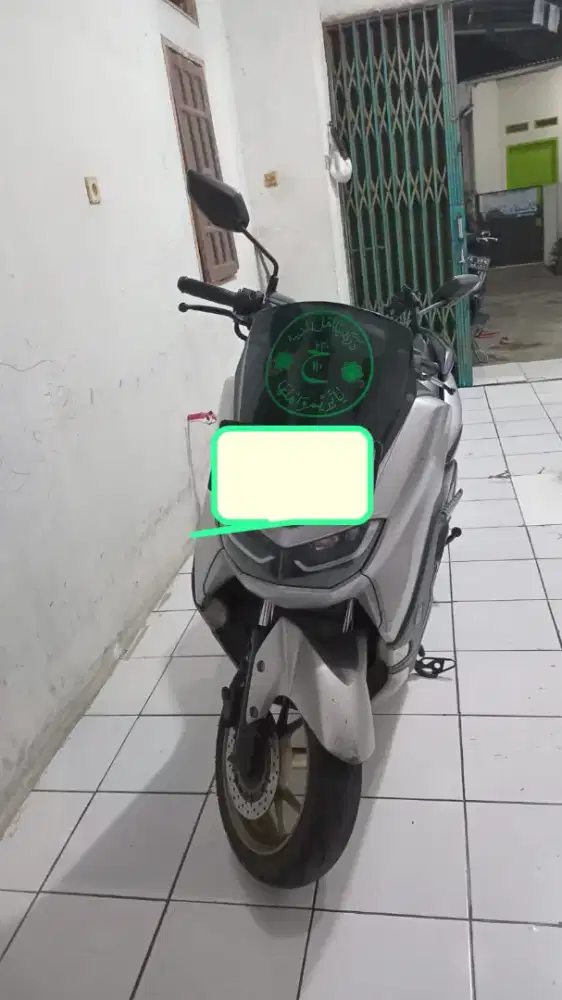 NMX  tahun 2022 motor tangan pertama