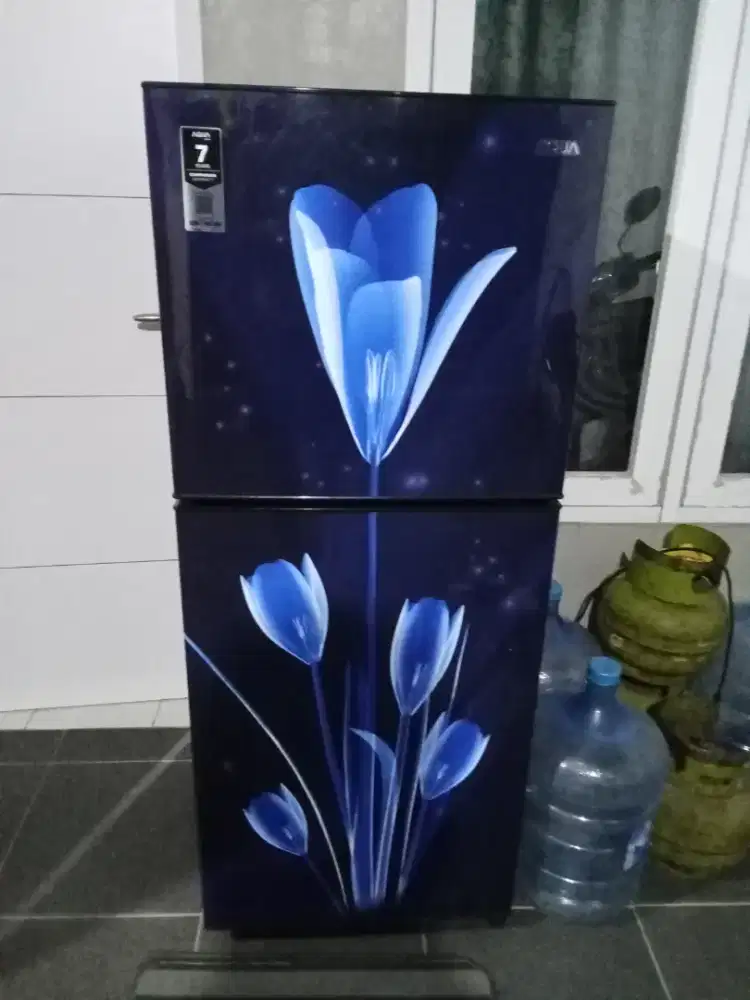 Kulkas 2 pintu masih garansi