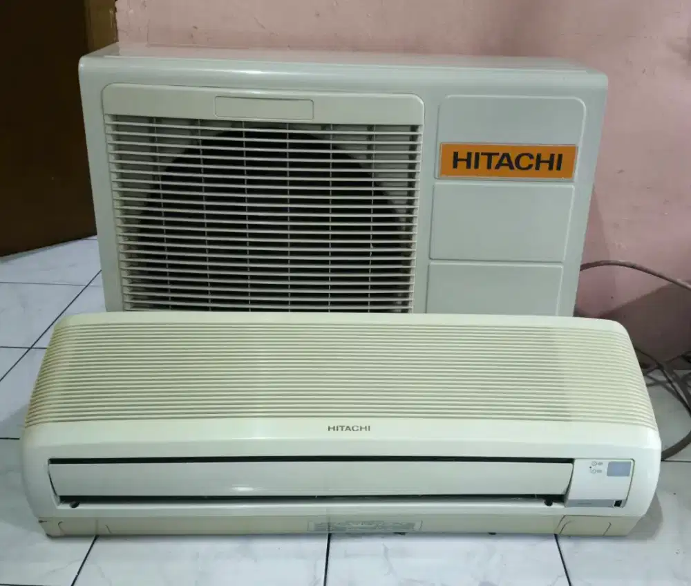 AC HITACHI 1/2 PK made in malaysia