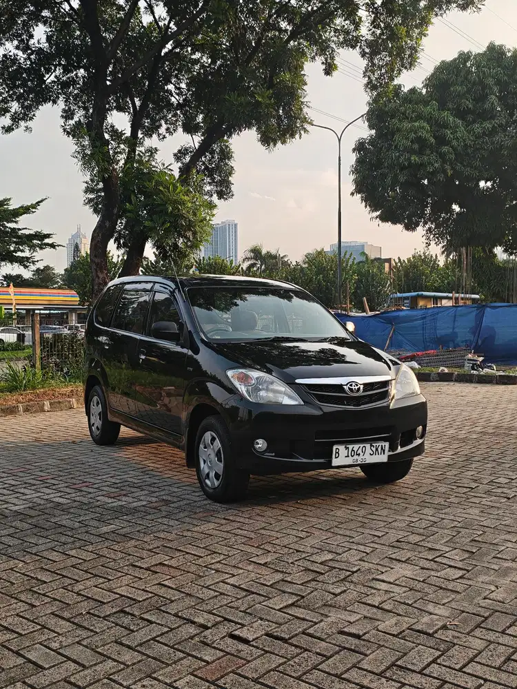 Toyota Avanza 2010 Bensin