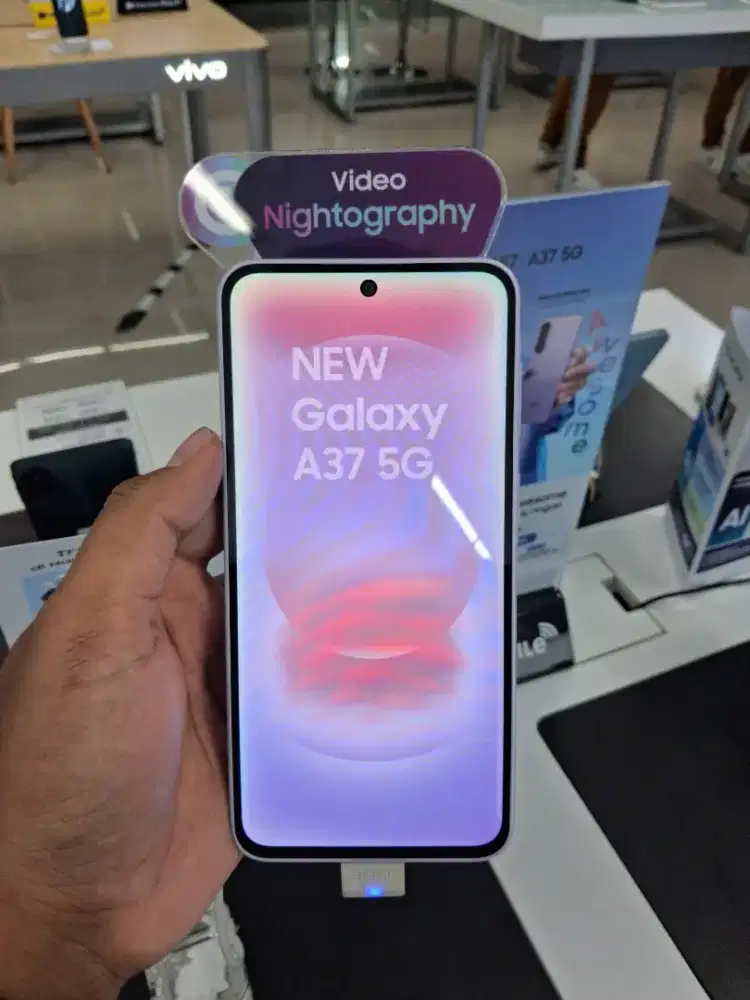 Samsung Galaxy A37