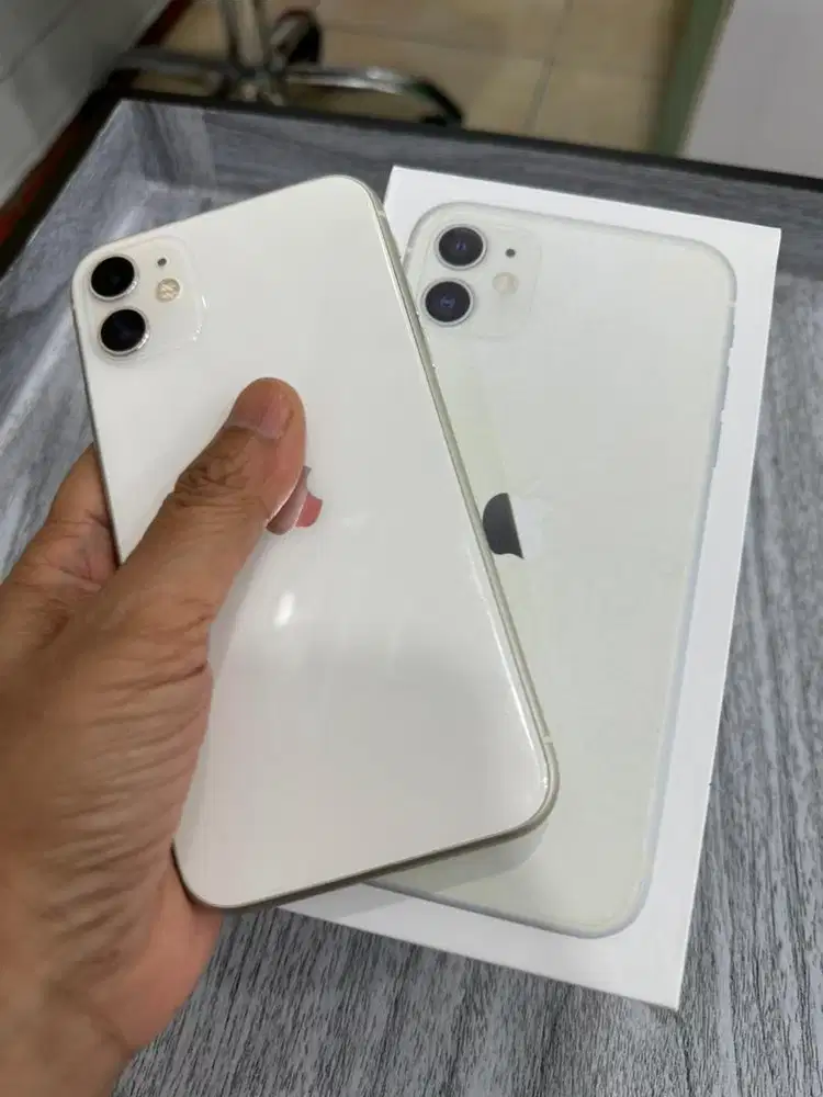 IPHONE 11 64GB ALL OPERATOR BH 85% WHITE NOTIF LCD