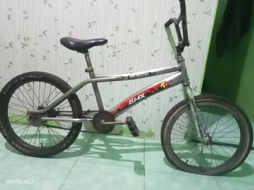 Sepeda BMX uk 20