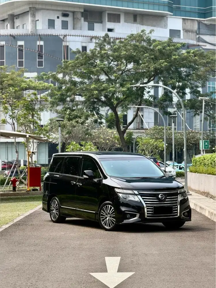 CASH Nissan Elgrand 2.5 HWS 2014 FACELIFT Good Condition