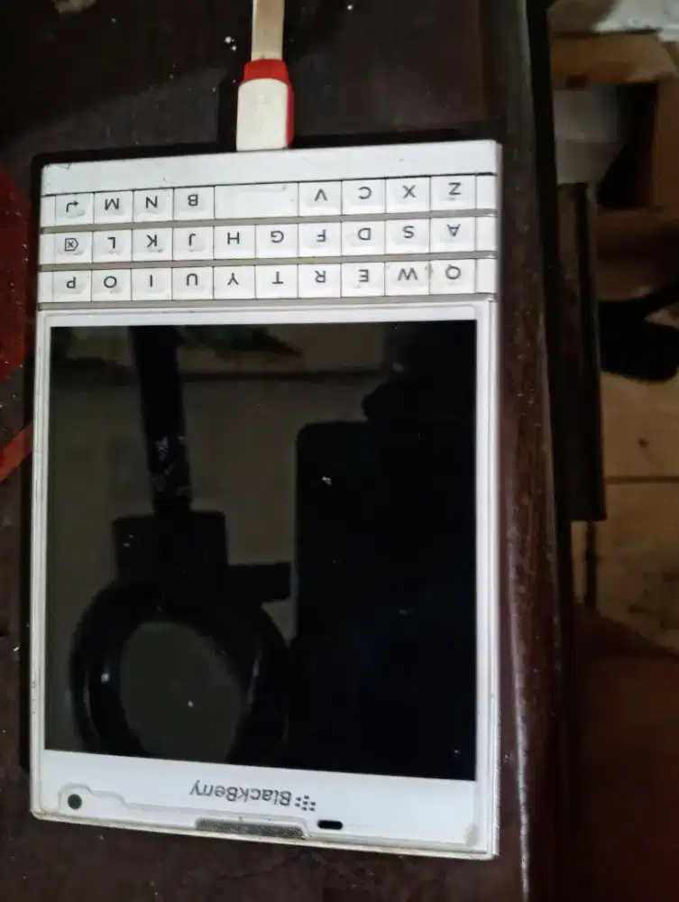 Dijual blackberry Porche masih mulus