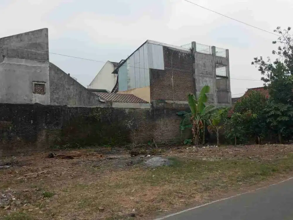 Tanah kosong Arcawinangun dekat GOR, kampus Unsoed Purwokerto