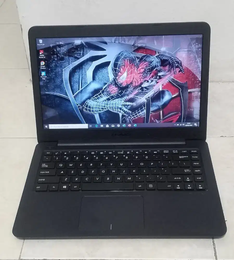 D jual laptop cepat masih bagus