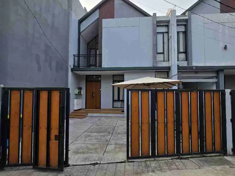 rumah Secondary siap huni dalam cluster one gate di Duren Sawit Jaktim