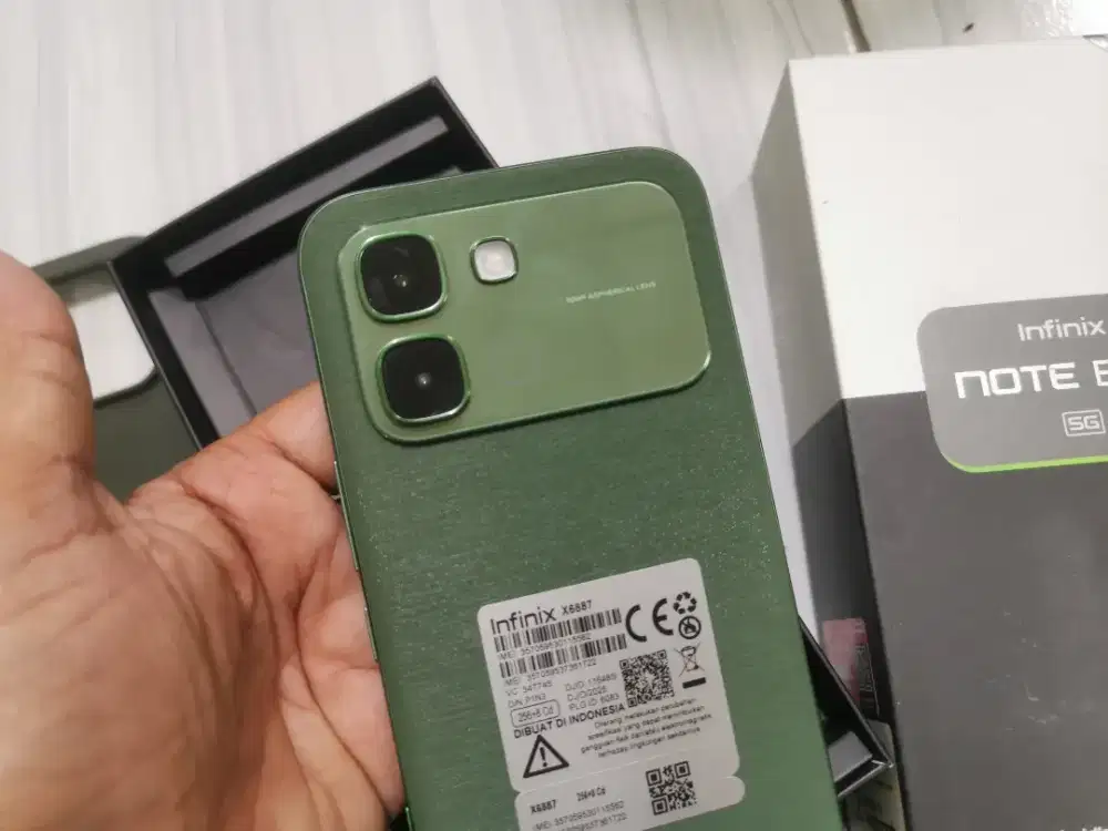 Infinix note Edge 5G
Ram 8+8/256