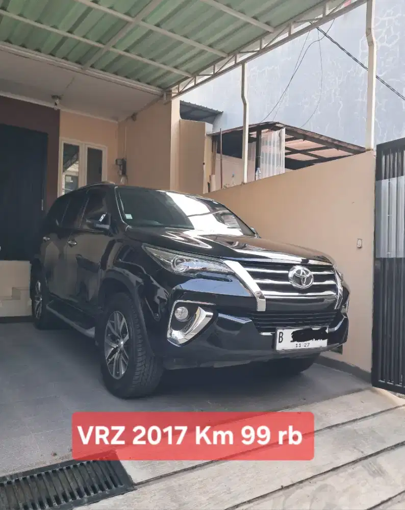Fortuner 2017 VRZ A/T Km 99 rb Antik Full Orisinil luar dalam