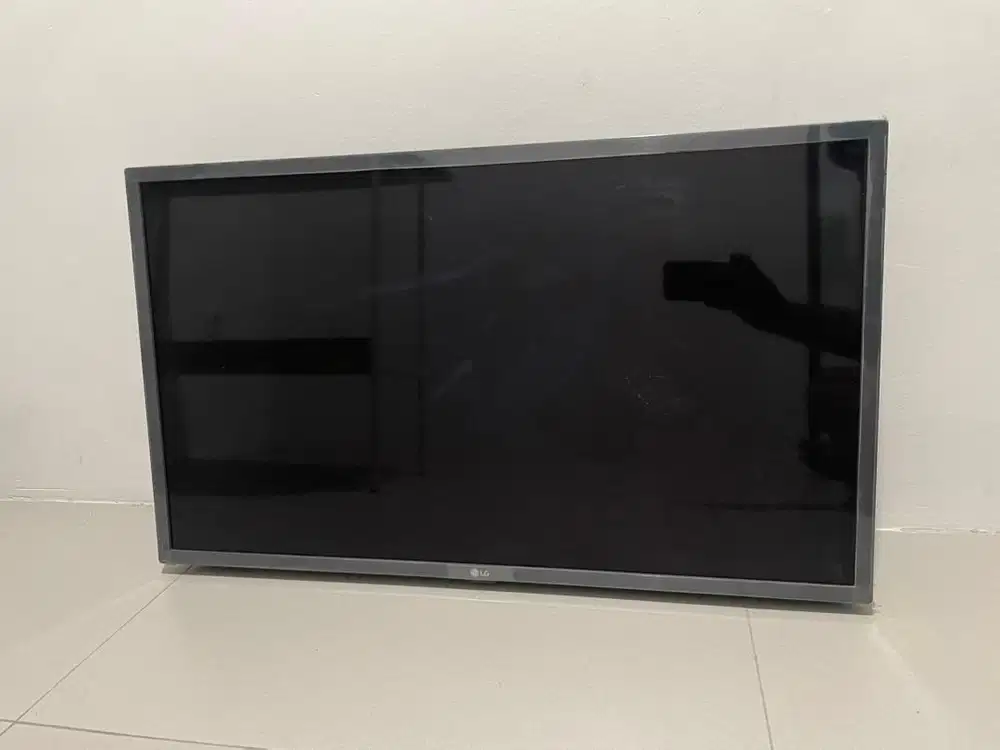 Smart Tv LG 32 Inch Tipe 32LM630BPTB Like New Bekas