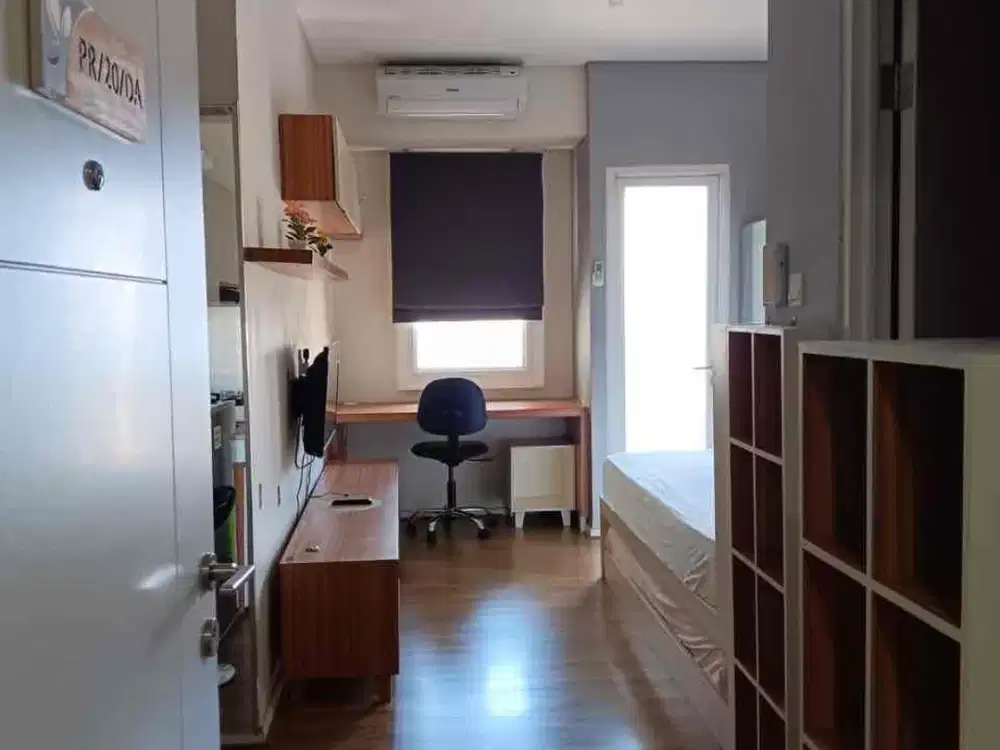 DISEWAKAN STUDIO paling besar, di HOOK, lantai 20 Full Furnish Apartmen Parahyangan Residence Bandung