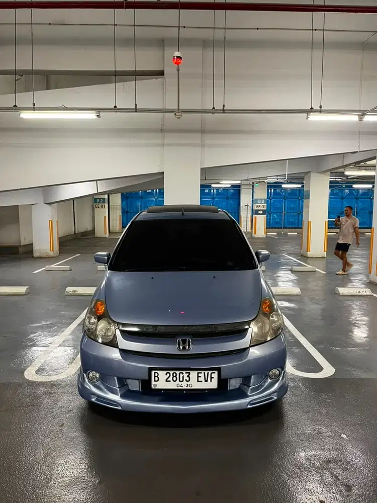 Honda Stream 2004 Bensin