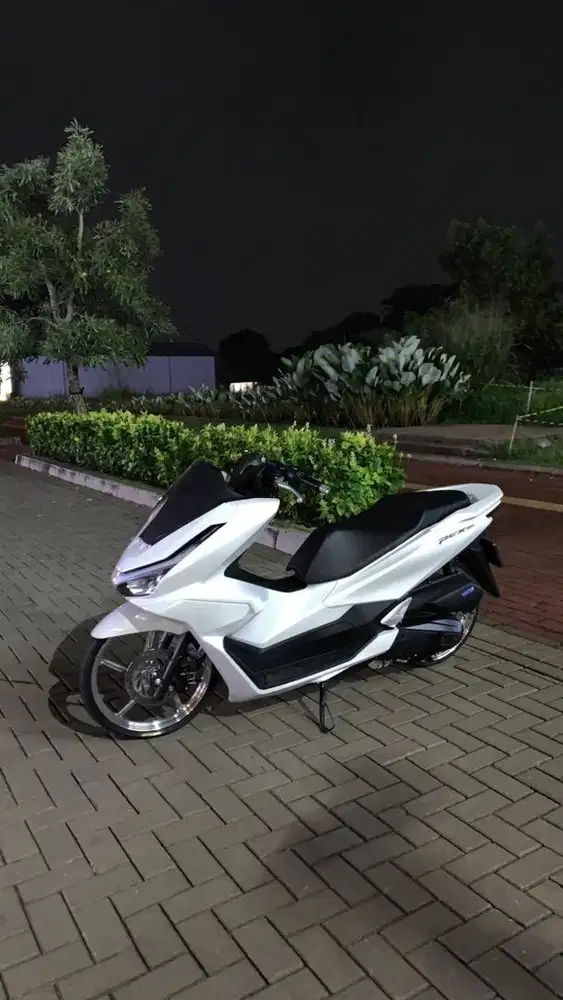 velg vnd r17 ak55 + ban pcx 160 pnp cbs