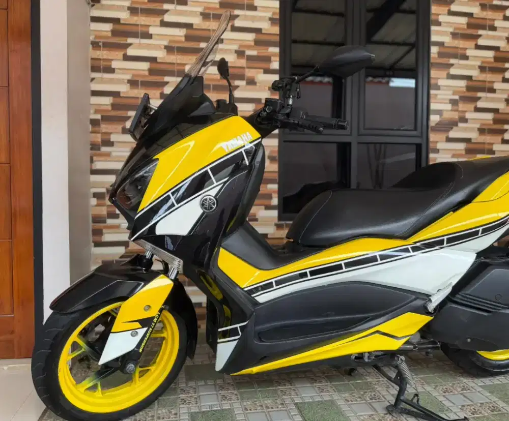 Yamaha xmax 250 abs tahun 2021 km rendah