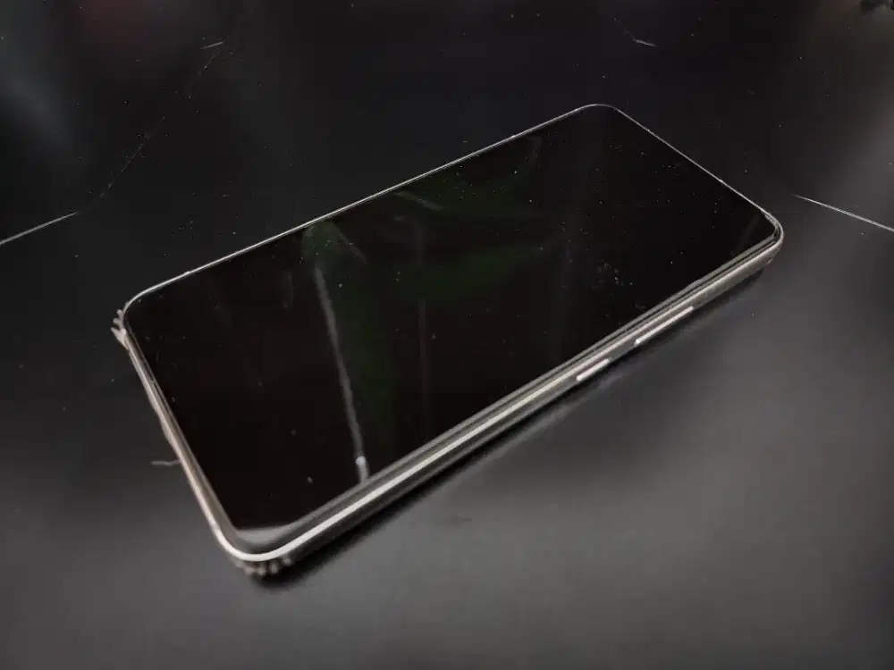 Pre-loved Samsung Galaxy S22 White 8/128