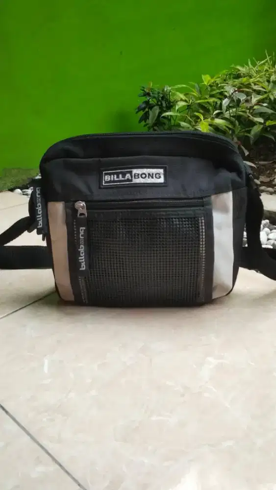 Tas selempang/Sling bag billabong