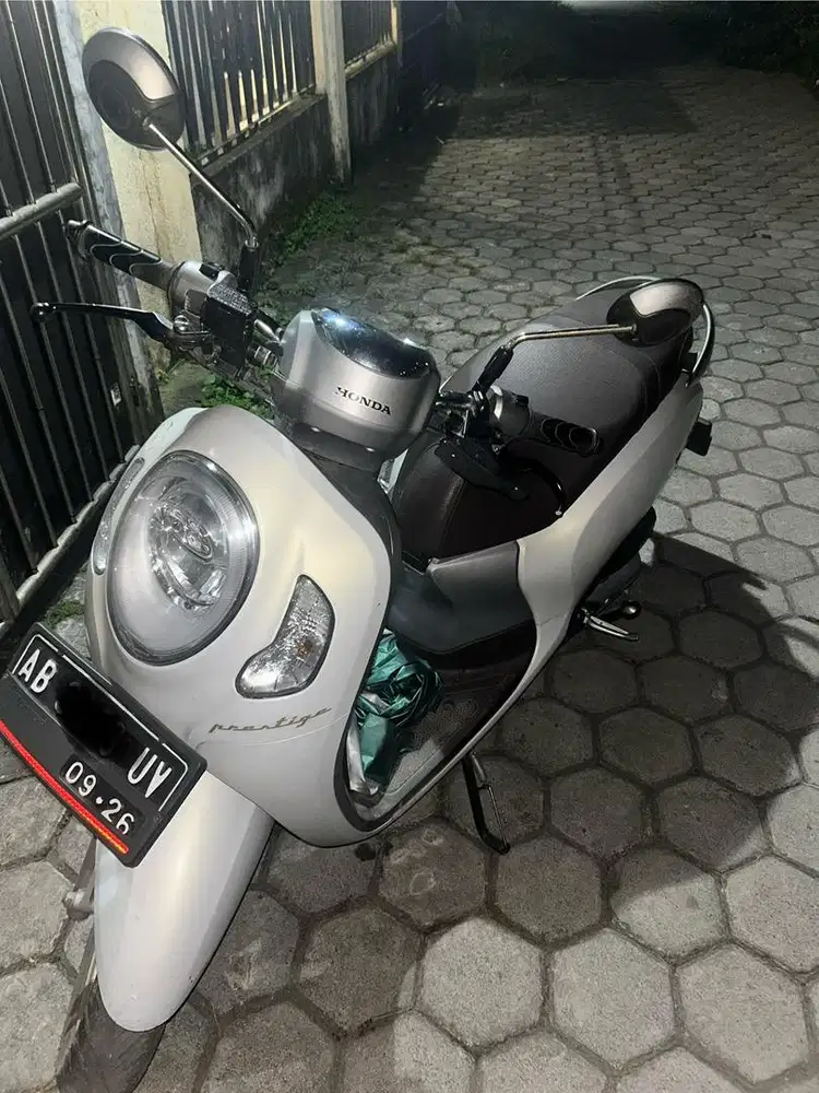 Scoopy Prestige 2021