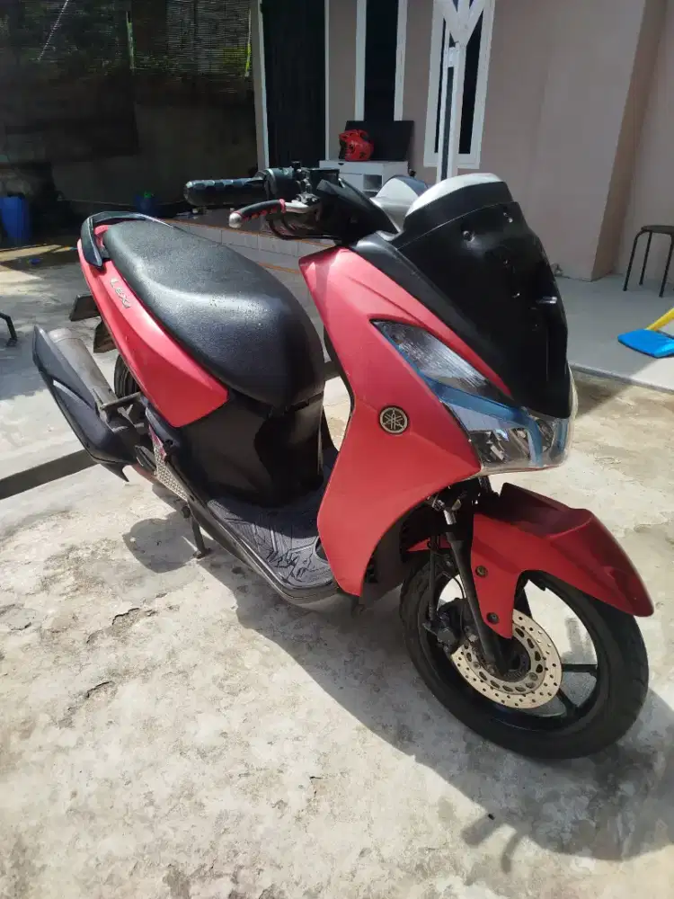 Jua Lexi 125 merah bekas