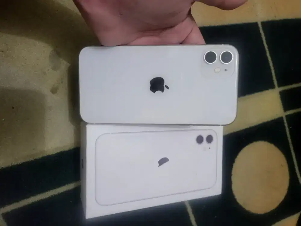 IPhone 11 128gb inter