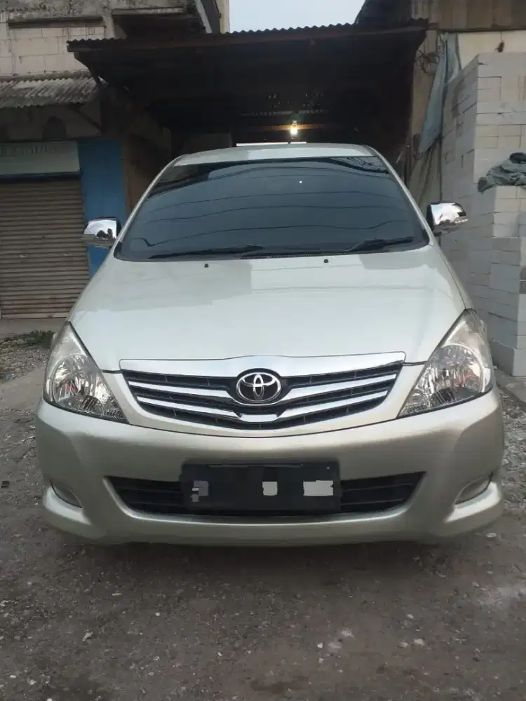 Innova diesel V automatic 2011