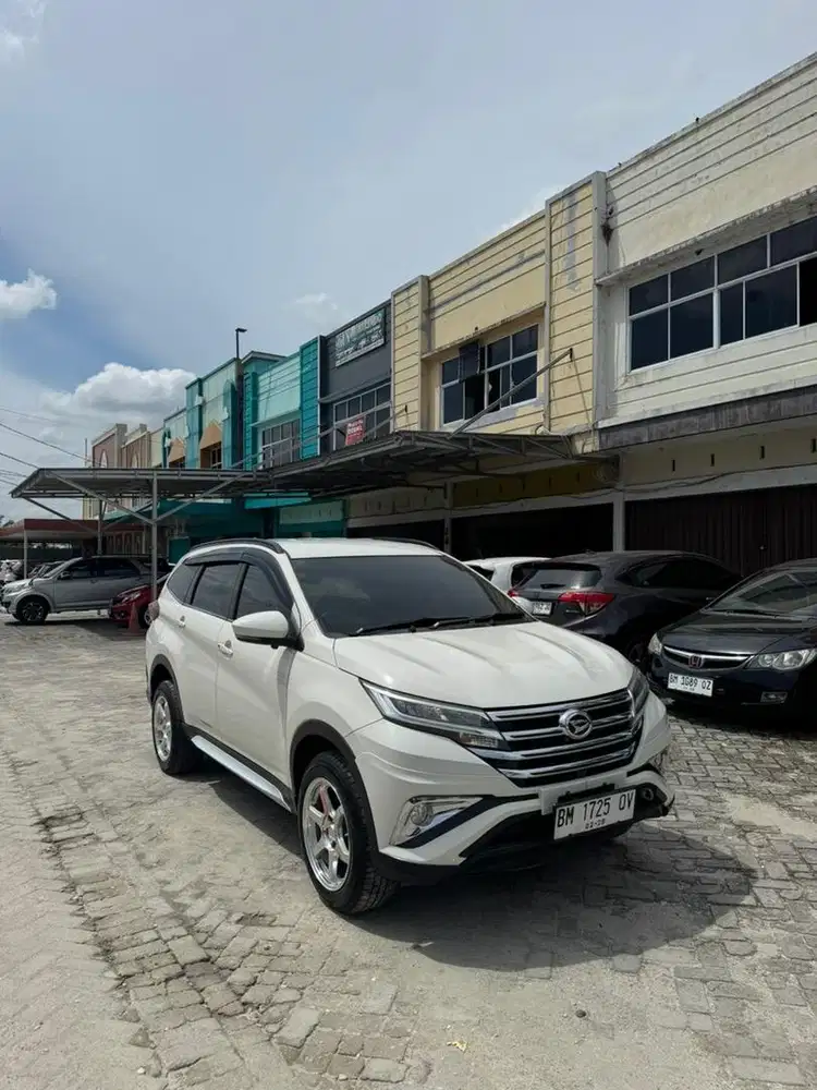 Terios R Deluxe 2018 manual km 90 rban