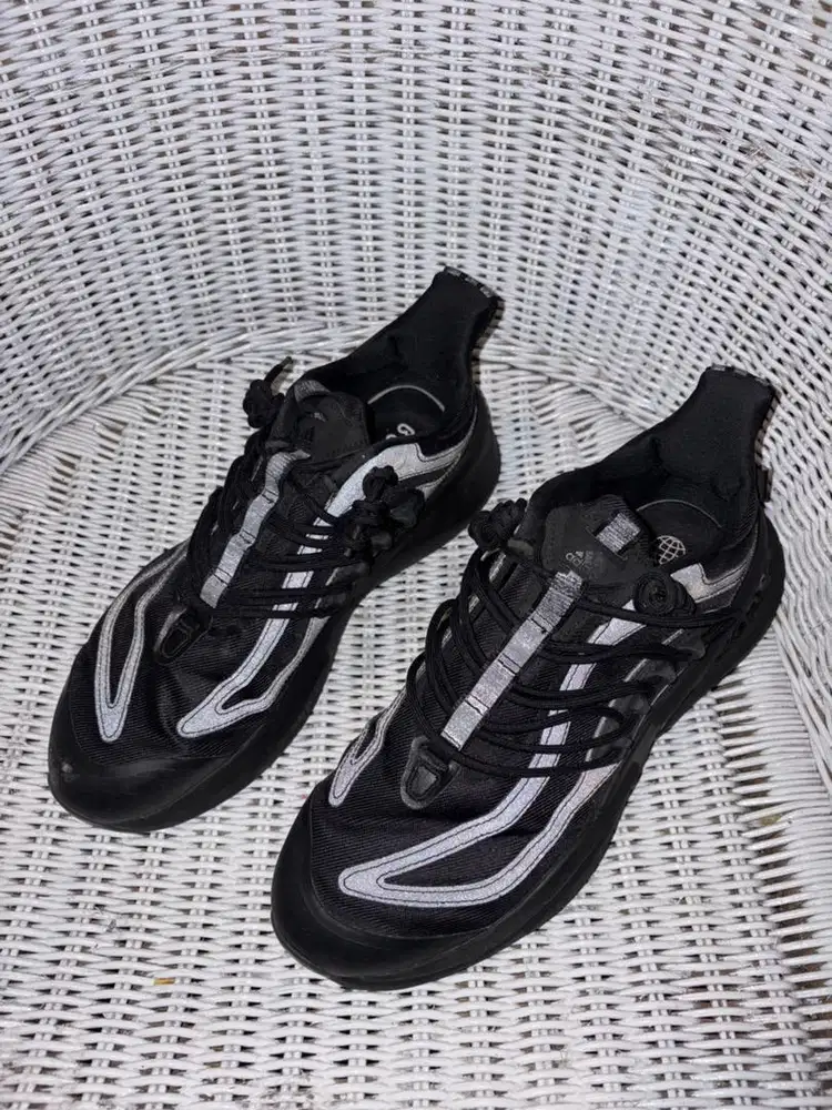 Adidas Alphaboost V1