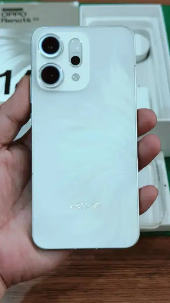 Oppo Reno 14 5G 12+256gb Garansi 01 2027