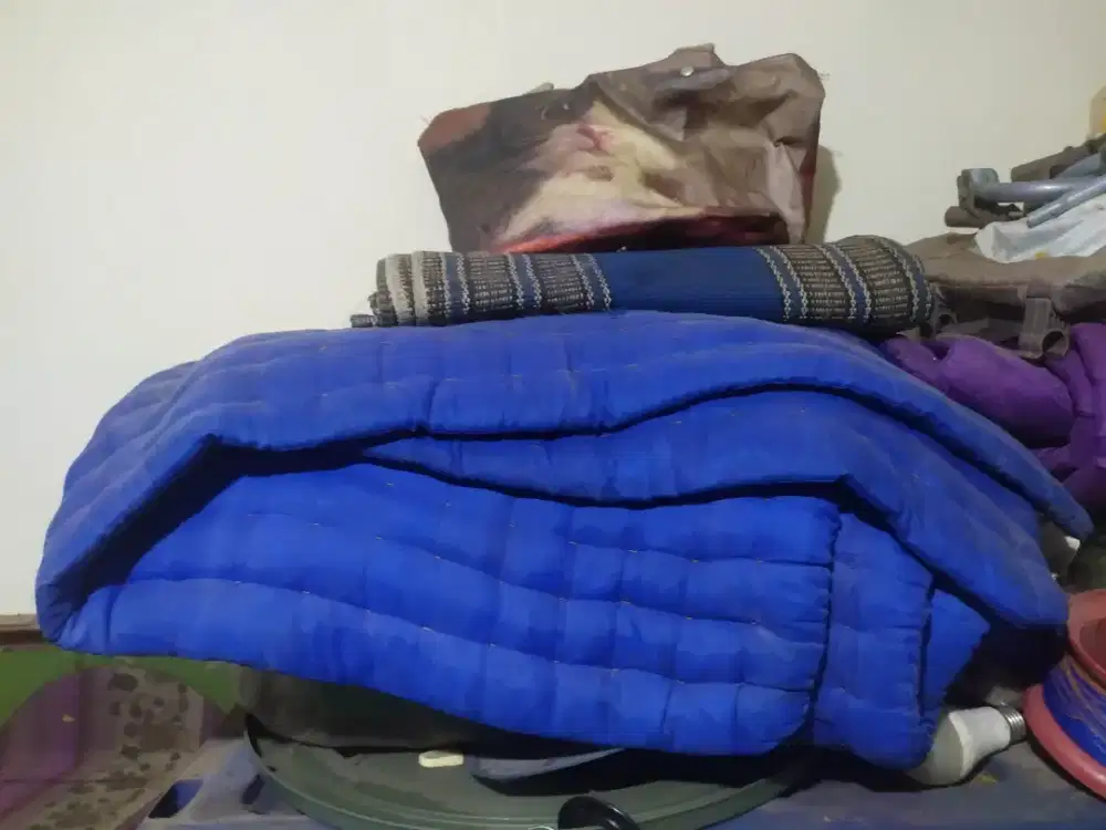 Dijual 2 Kasur Palembang Biru & Ungu