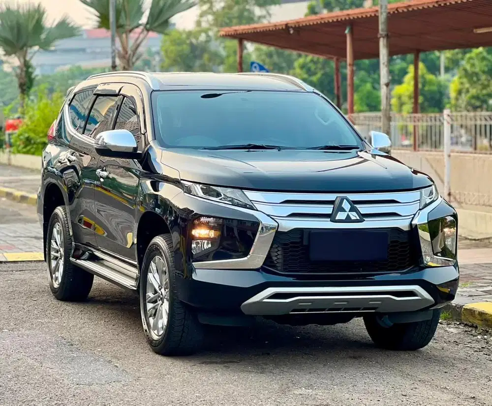 MITSUBISHI PAJERO SPORT EXCEED 4x2 2022 / Super Condition