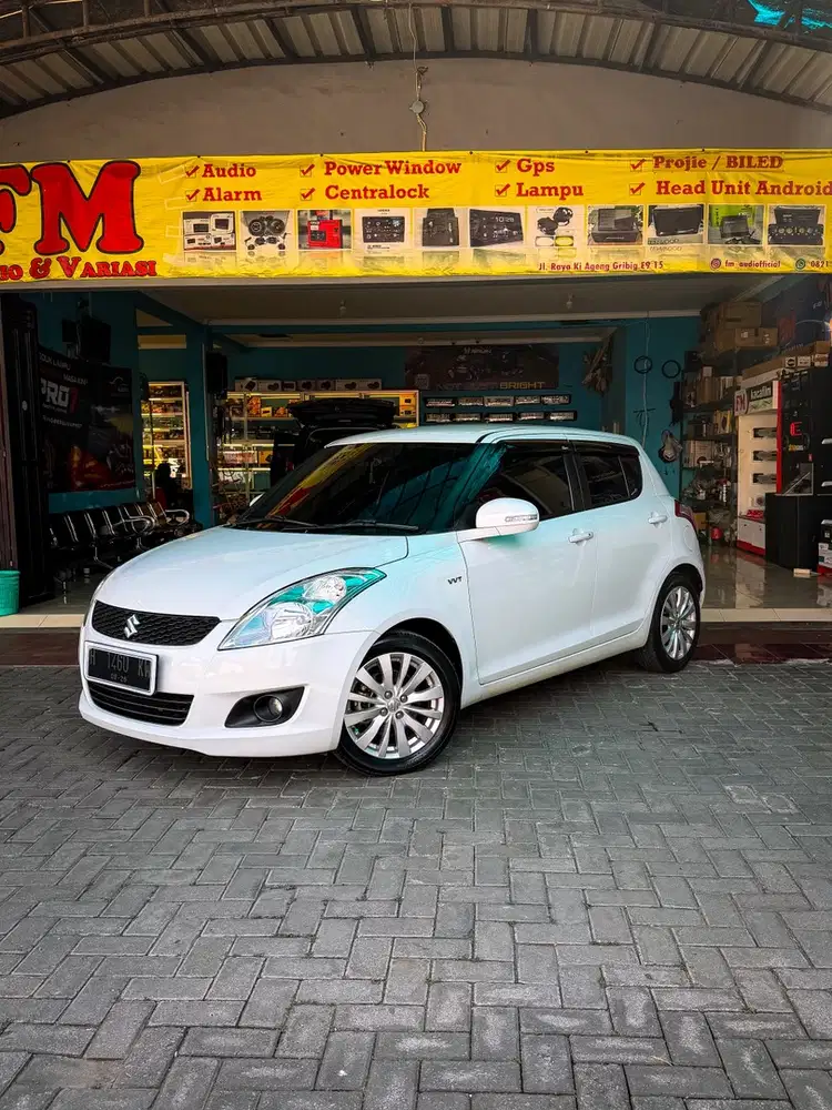Suzuki Swift GX 2015 Seperti Baru