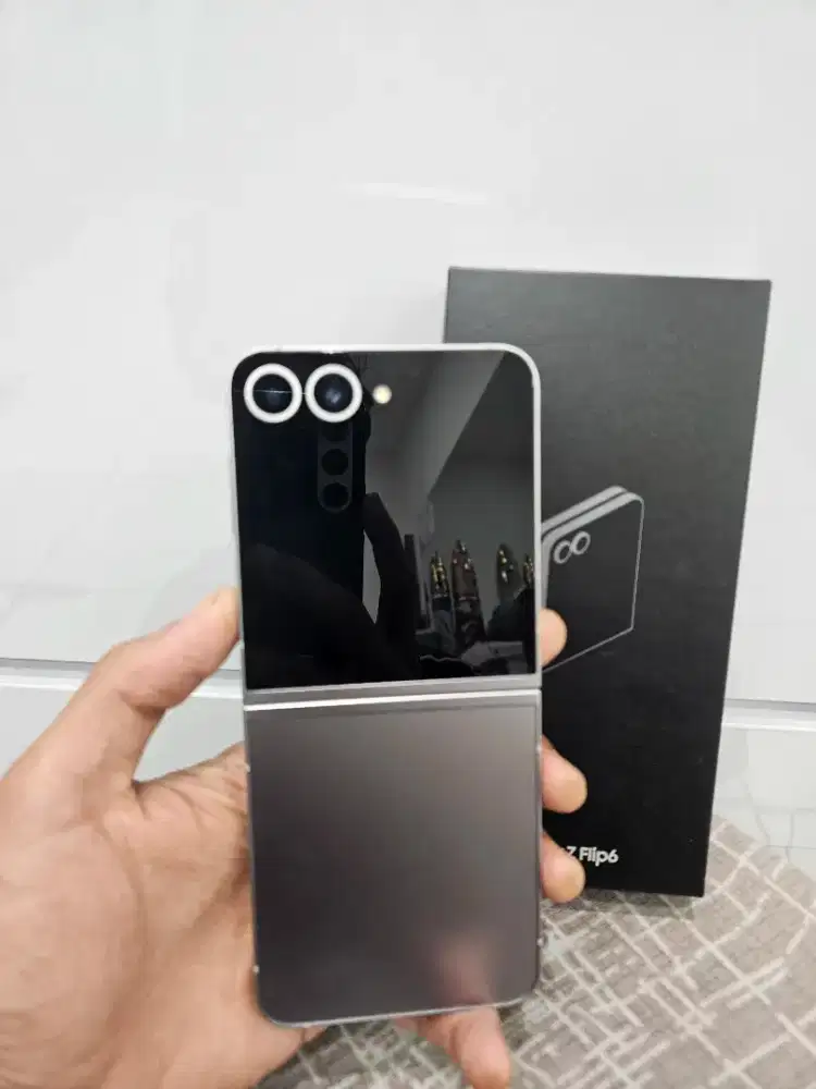 Samsung Z Flip 6 12/256 GB Fullset