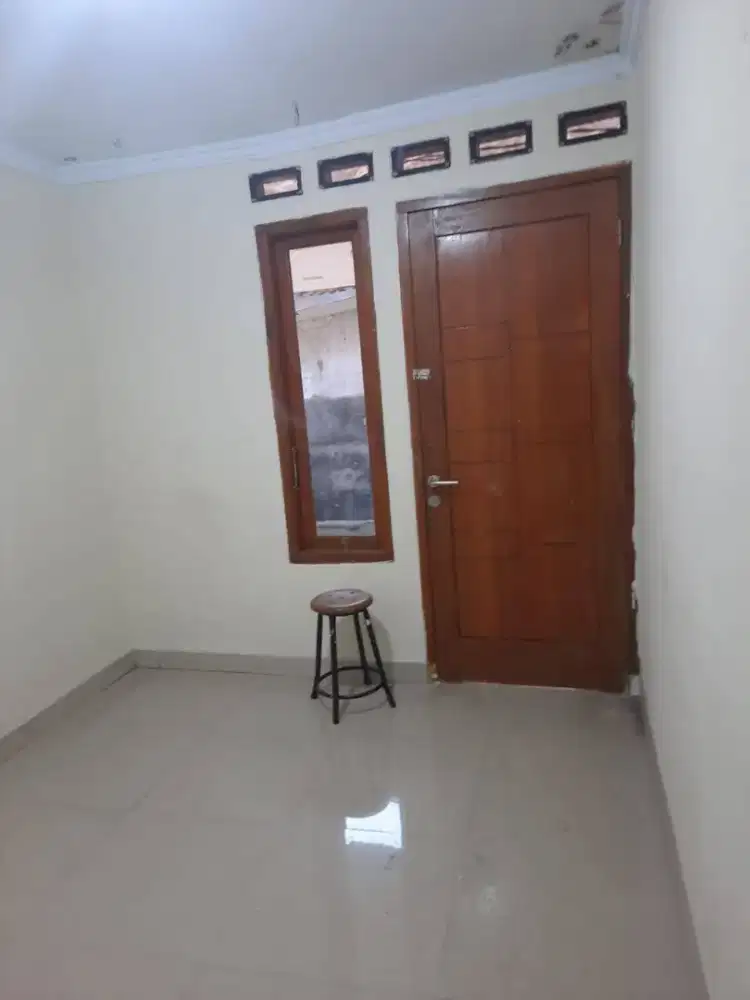 Di jual kotraan 3 pintu
