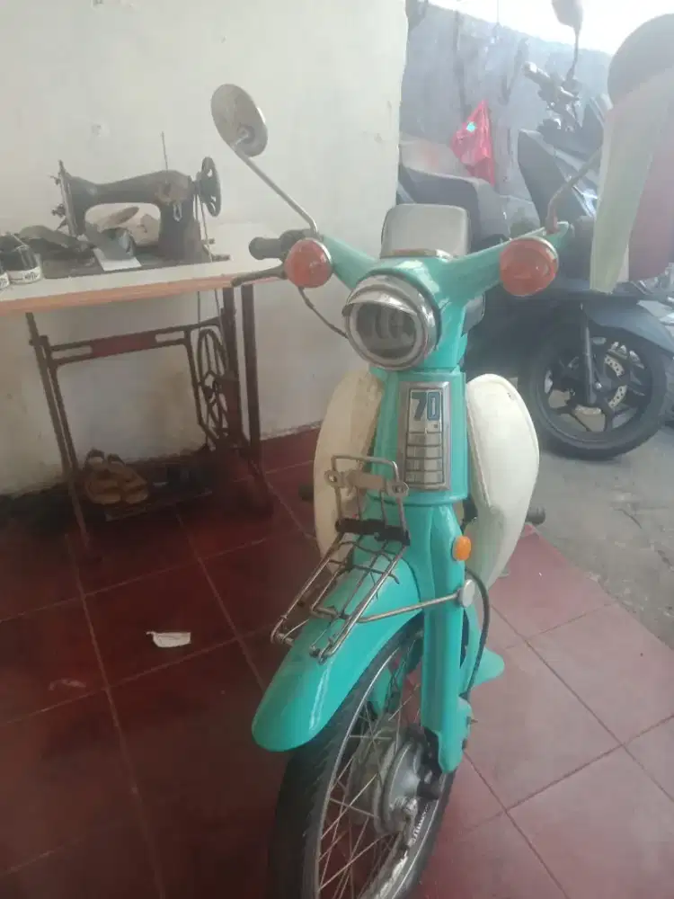 C70 Motor Unik Honda