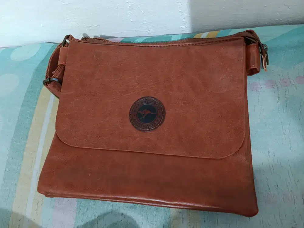 TAS KULIT ORIGINAL PREMIUM KANGAROO AUSTRALIA – LIKE NEW