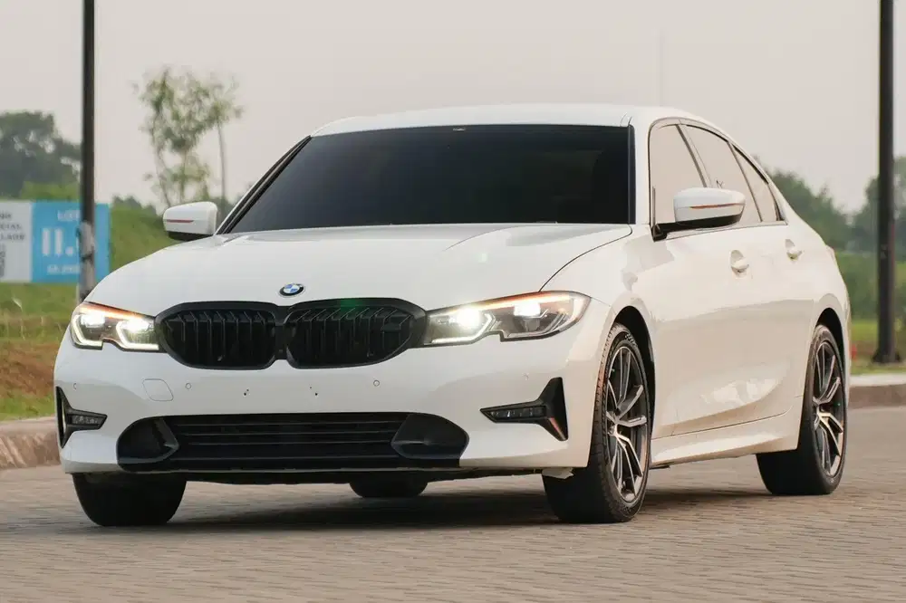Full Spec! BMW 320i Sport 2021 New Model White Warranty! C300 cla200