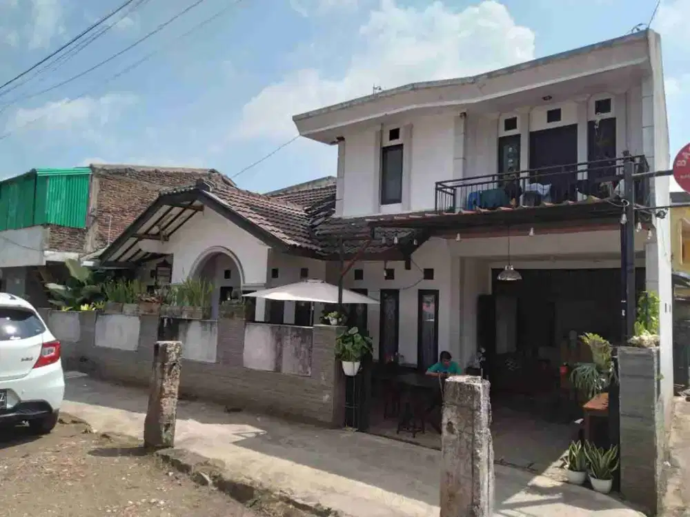 Rumah Besar Furnished LB 220 Di Cibogo Sarijadi Bandung Harga 1,8 Milyar