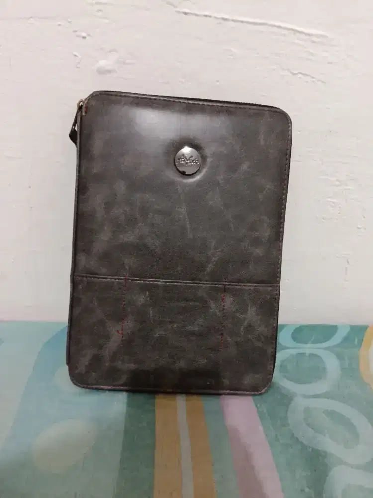 [ORIGINAL] AirAsia Premium Gadget  Sleeve / Tas Cover Tablet & Paspor