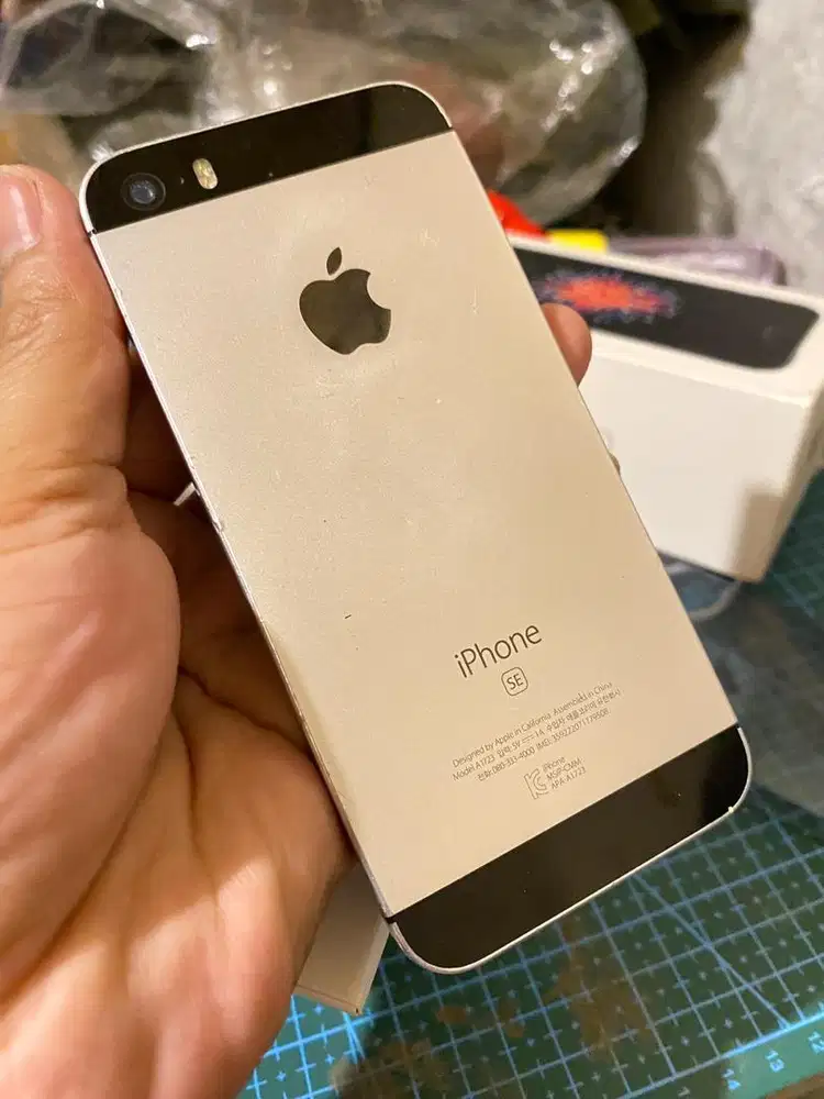 Iphone 5se 64gb grey
